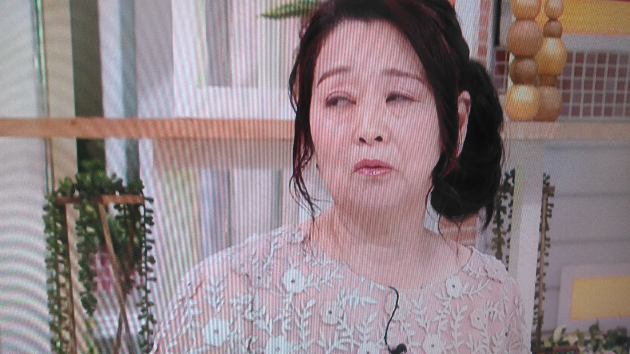 【画像】岡田晴恵の服装メーカーは？フェリシモ7000円意外にプチプラ！