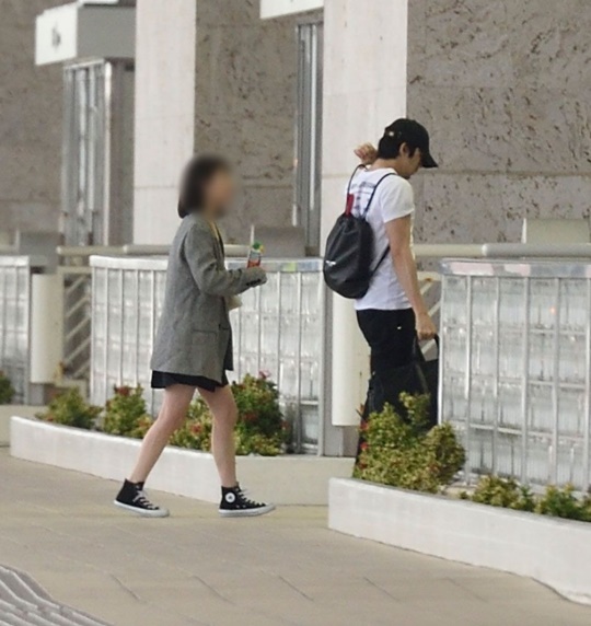 衝撃写真 真剣佑の沖縄デート美女誰 彼女は満島ひかり似の未成年