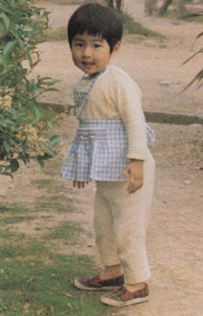 天海祐希は口唇口蓋裂なの 子供時代の写真から驚愕の事実が 画像 天海祐希は口唇口蓋裂なの 子供時代の写真から驚愕の事実が 画像